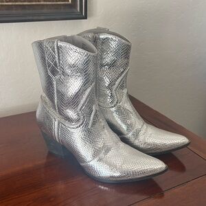 Silver Snakeskin Cowboy Boots Sz 8.5